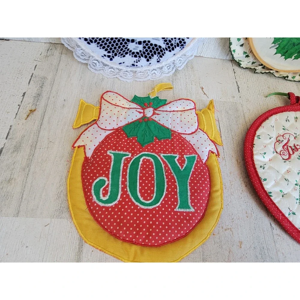 Vintage embroidered Xmas cross stitched hoops joy bell wall hanging wreath set